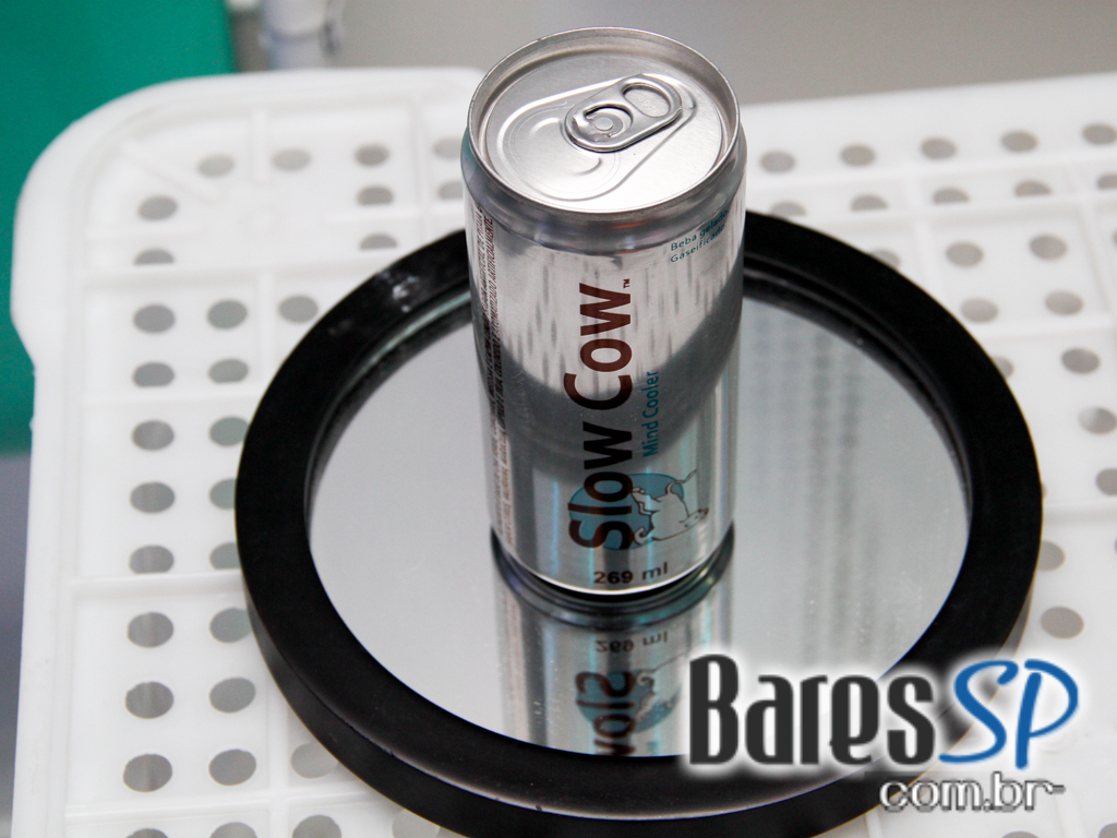 Lab & Factory recebeu o lançamento da nova bebida Slow Cow Lab & Factory recebeu o lançamento da nova bebida Slow Cow