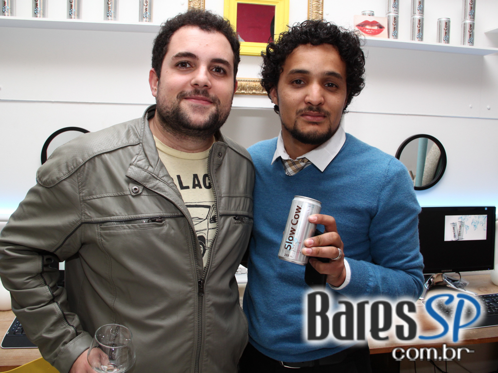 Lab & Factory recebeu o lançamento da nova bebida Slow Cow Lab & Factory recebeu o lançamento da nova bebida Slow Cow