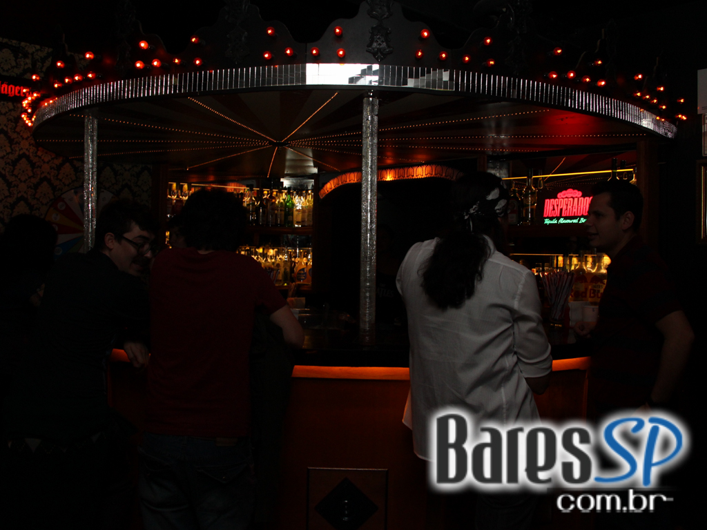 Festa Indieoteque se uniu a Miojo Indie na sexta-feira Festa Indieoteque se uniu a Miojo Indie na sexta-feira