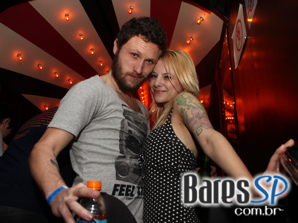 Festa Indieoteque se uniu a Miojo Indie na sexta-feira Festa Indieoteque se uniu a Miojo Indie na sexta-feira