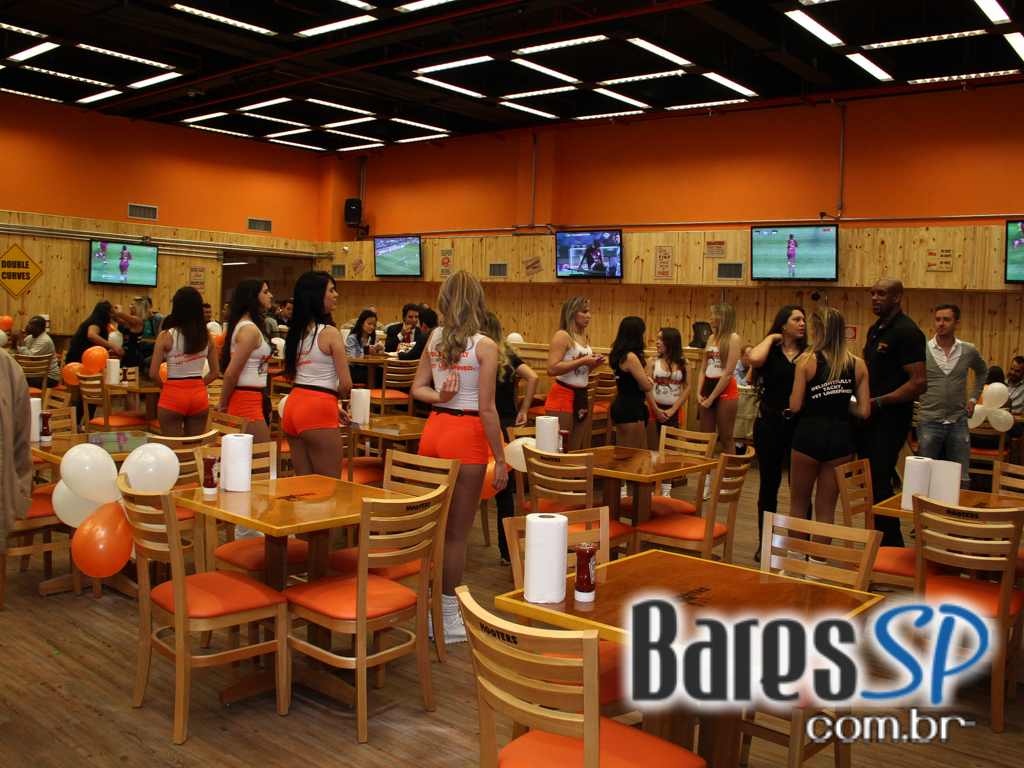 Restaurante americano Hooters Brasil inaugurou nova loja no Shopping ABC Restaurante americano Hooters Brasil inaugurou nova loja no Shopping ABC