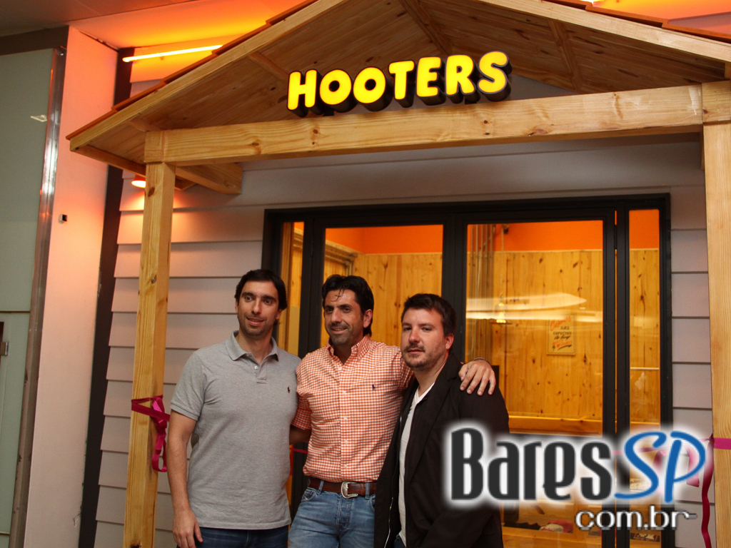 Restaurante americano Hooters Brasil inaugurou nova loja no Shopping ABC Restaurante americano Hooters Brasil inaugurou nova loja no Shopping ABC