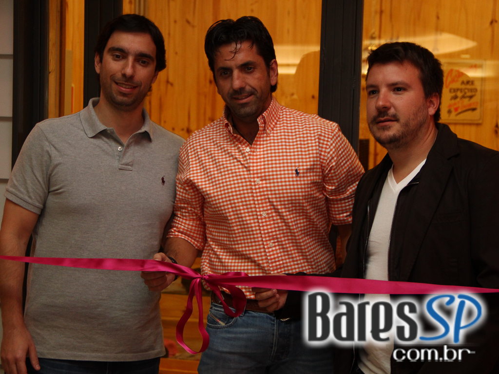 Restaurante americano Hooters Brasil inaugurou nova loja no Shopping ABC Restaurante americano Hooters Brasil inaugurou nova loja no Shopping ABC