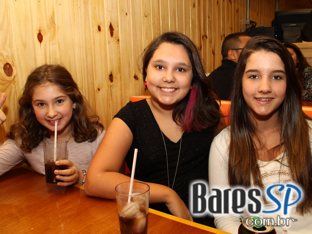 Restaurante americano Hooters Brasil inaugurou nova loja no Shopping ABC Restaurante americano Hooters Brasil inaugurou nova loja no Shopping ABC