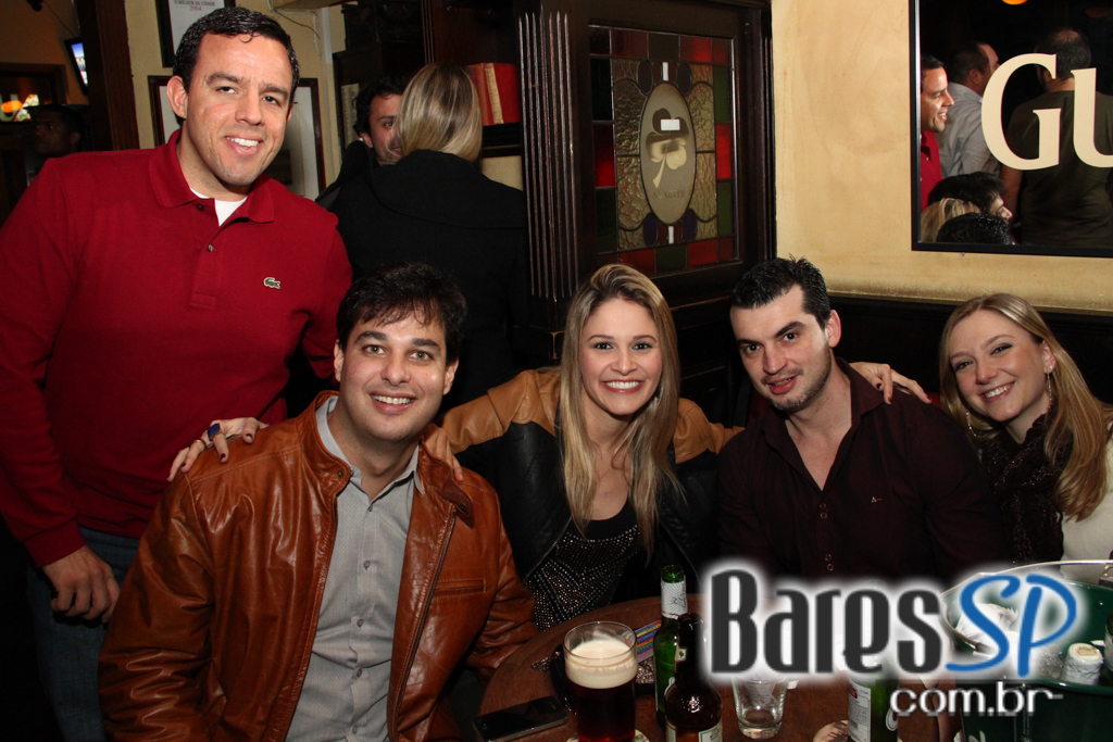 Banda Tilt se apresentou no All Black na noite de quinta-feira ao som de muito pop rock Banda Tilt se apresentou no All Black na noite de quinta-feira ao som de muito pop rock