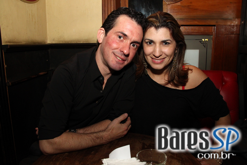 Banda Tilt se apresentou no All Black na noite de quinta-feira ao som de muito pop rock Banda Tilt se apresentou no All Black na noite de quinta-feira ao som de muito pop rock