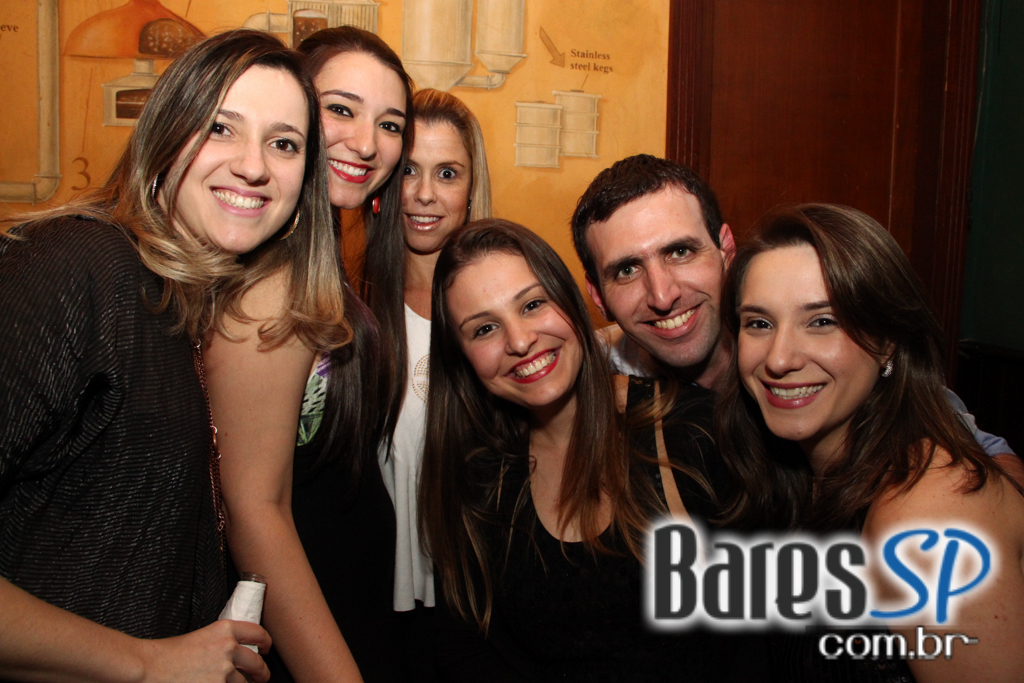 Banda Tilt se apresentou no All Black na noite de quinta-feira ao som de muito pop rock Banda Tilt se apresentou no All Black na noite de quinta-feira ao som de muito pop rock