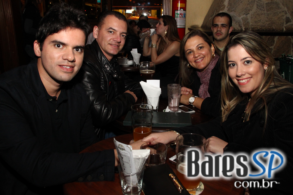 Banda Tilt se apresentou no All Black na noite de quinta-feira ao som de muito pop rock Banda Tilt se apresentou no All Black na noite de quinta-feira ao som de muito pop rock