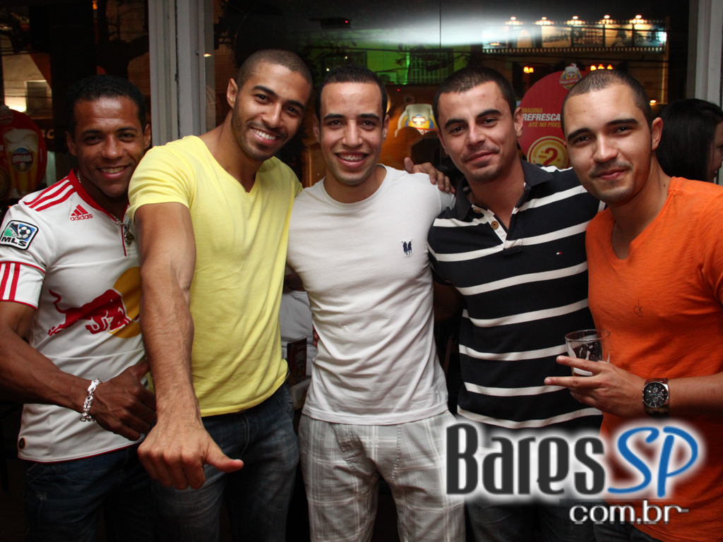 Feijoada com Pagode na programação de sábado do Quiosque Chopp Brahma Moema Feijoada com Pagode na programação de sábado do Quiosque Chopp Brahma Moema