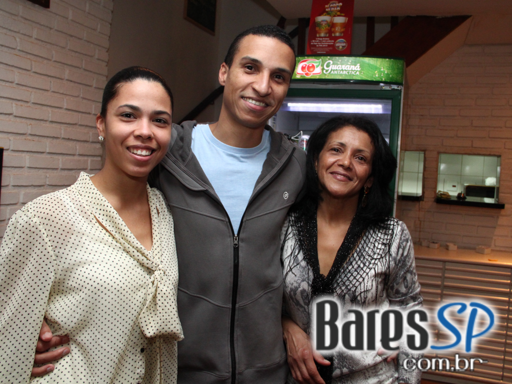 Feijoada com Pagode na programação de sábado do Quiosque Chopp Brahma Moema Feijoada com Pagode na programação de sábado do Quiosque Chopp Brahma Moema