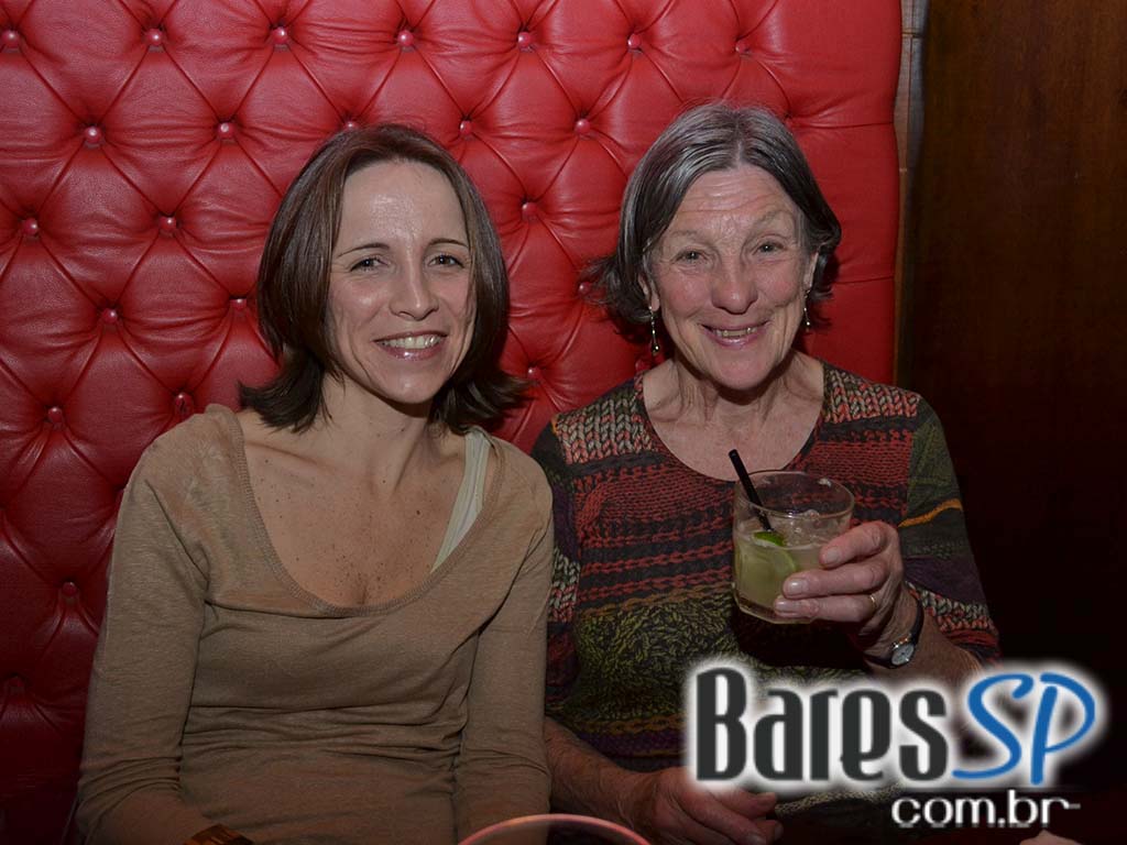 2 horas free de chopp Heineken e show de 3 bandas marcaram aniversário de 2 anos do The Queen's Head 2 horas free de chopp Heineken e show de 3 bandas marcaram aniversário de 2 anos do The Queen's Head