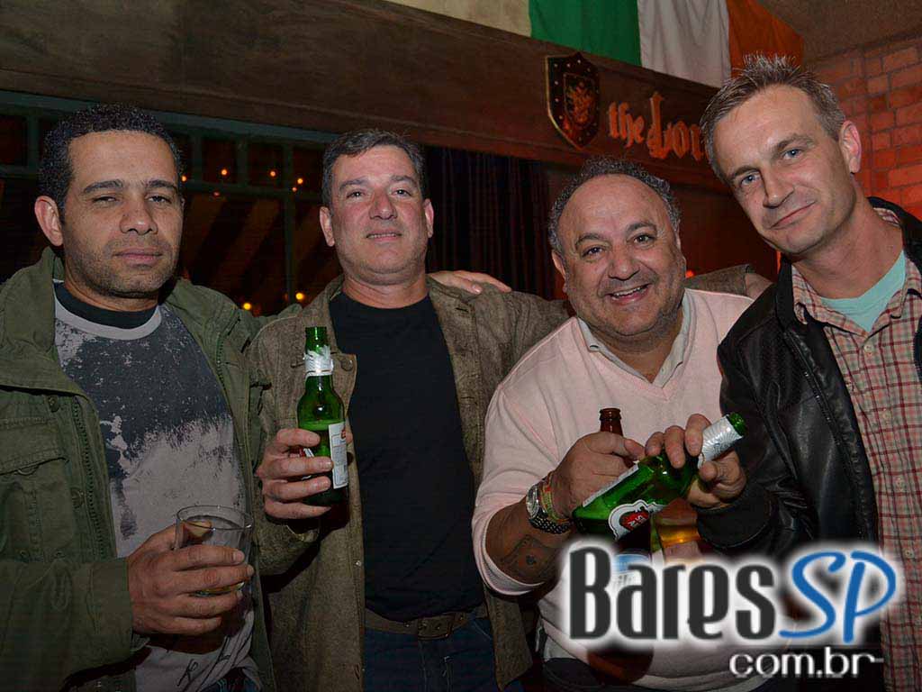 Tritono Blues recebeu Nasi, ex-vocalista do Ira!, em show exclusivo no The Lord Black Tritono Blues recebeu Nasi, ex-vocalista do Ira!, em show exclusivo no The Lord Black