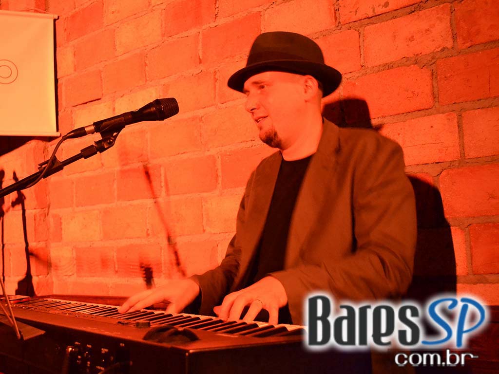 Tritono Blues recebeu Nasi, ex-vocalista do Ira!, em show exclusivo no The Lord Black Tritono Blues recebeu Nasi, ex-vocalista do Ira!, em show exclusivo no The Lord Black