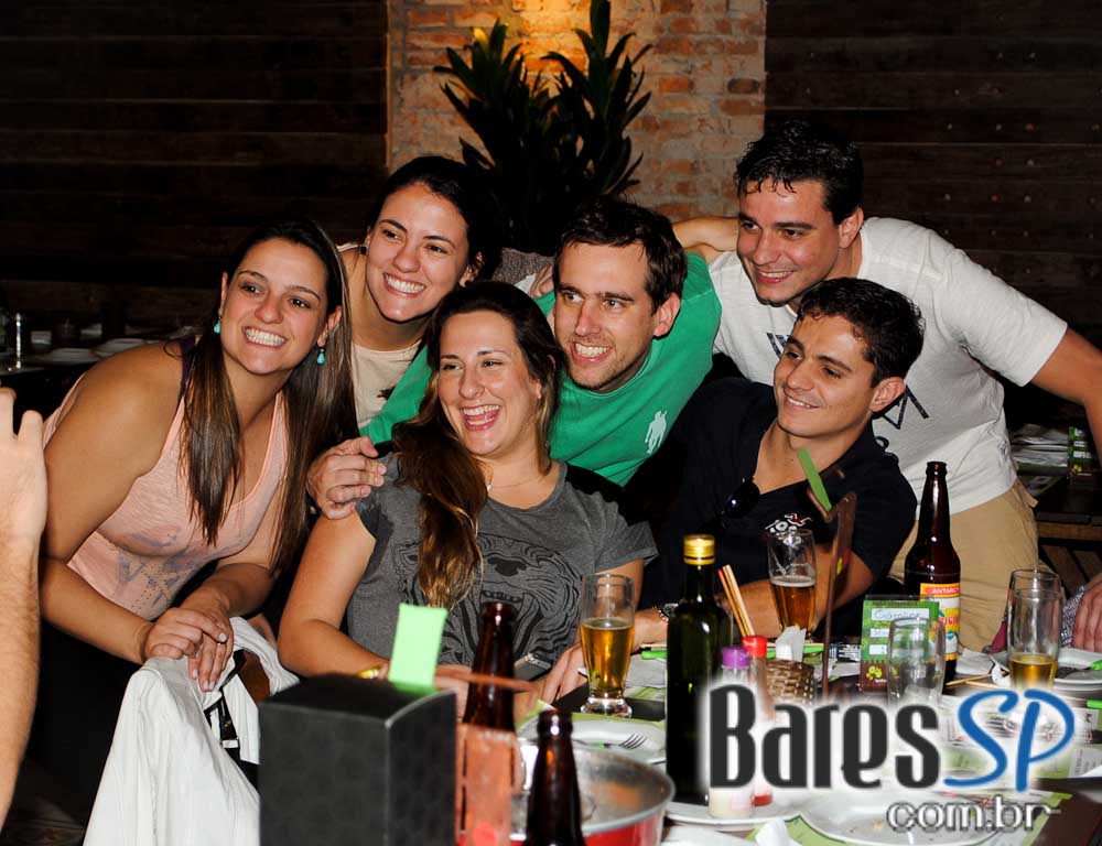 Quintal do Espeto Pavão ofereceu recreação infantil para diversão dos pequeninos no Dia das Crianças Quintal do Espeto Pavão ofereceu recreação infantil para diversão dos pequeninos no Dia das Crianças