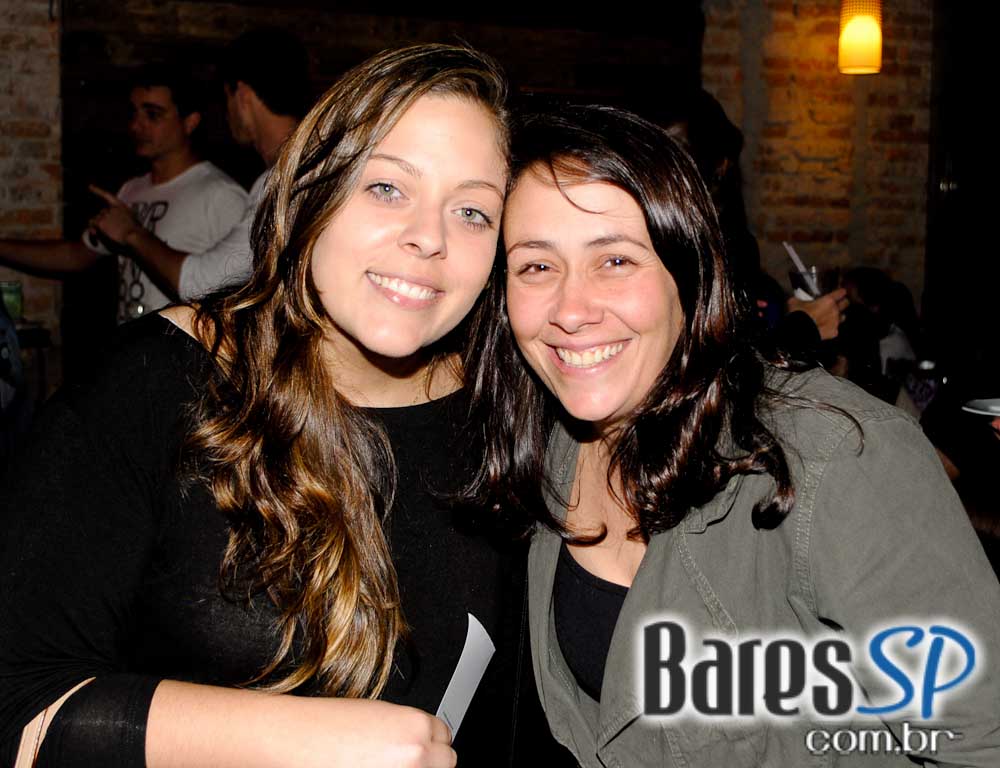 Quintal do Espeto Pavão ofereceu recreação infantil para diversão dos pequeninos no Dia das Crianças Quintal do Espeto Pavão ofereceu recreação infantil para diversão dos pequeninos no Dia das Crianças