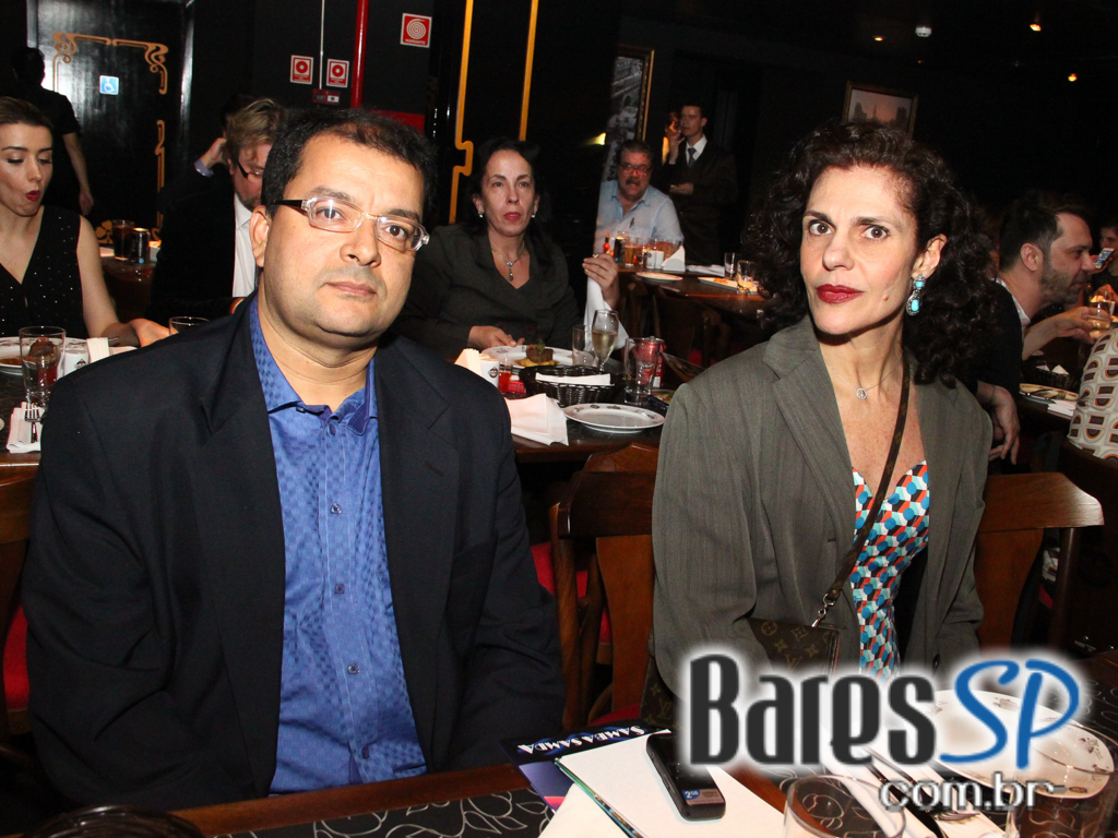 Thobias da Vai Vai estreou Samba Sampa na nova casa de Show Terra da Garoa em São Paulo Thobias da Vai Vai estreou Samba Sampa na nova casa de Show Terra da Garoa em São Paulo