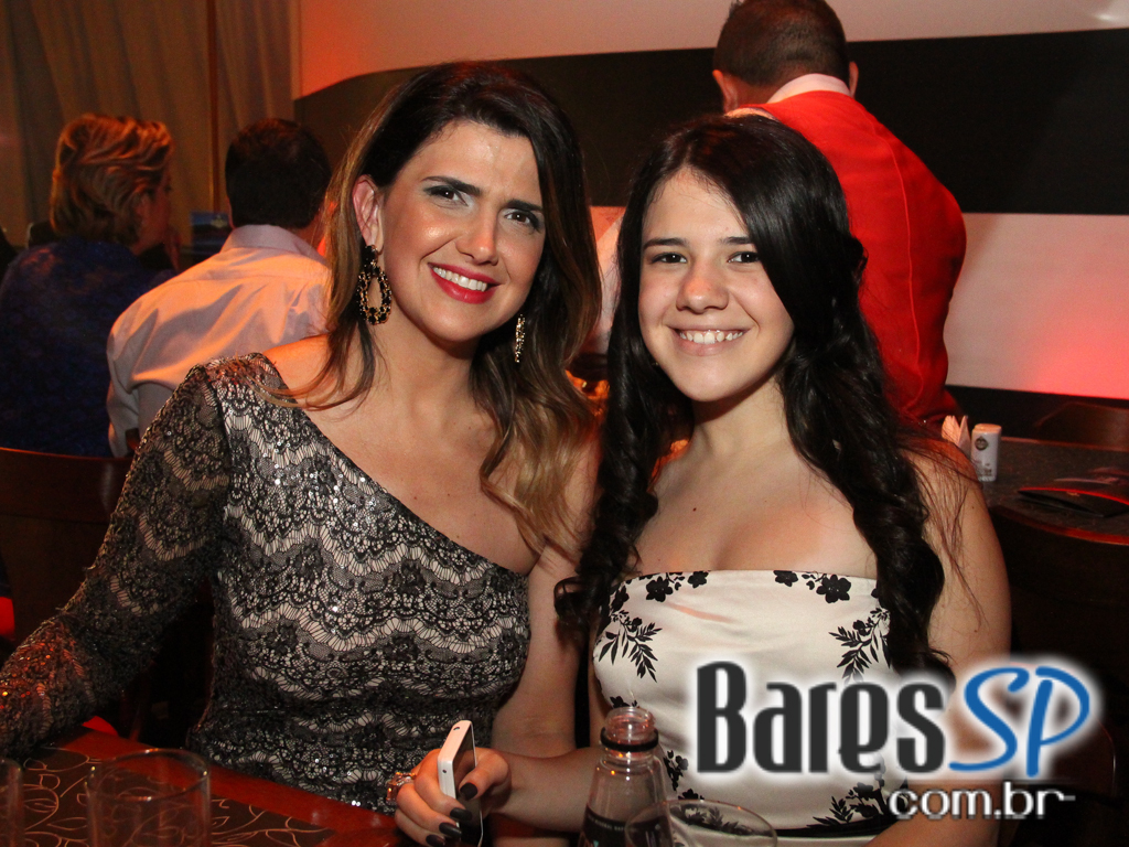 Thobias da Vai Vai estreou Samba Sampa na nova casa de Show Terra da Garoa em São Paulo Thobias da Vai Vai estreou Samba Sampa na nova casa de Show Terra da Garoa em São Paulo