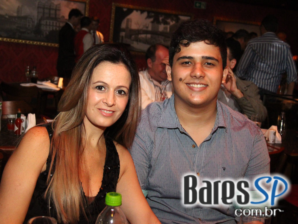 Thobias da Vai Vai estreou Samba Sampa na nova casa de Show Terra da Garoa em São Paulo Thobias da Vai Vai estreou Samba Sampa na nova casa de Show Terra da Garoa em São Paulo