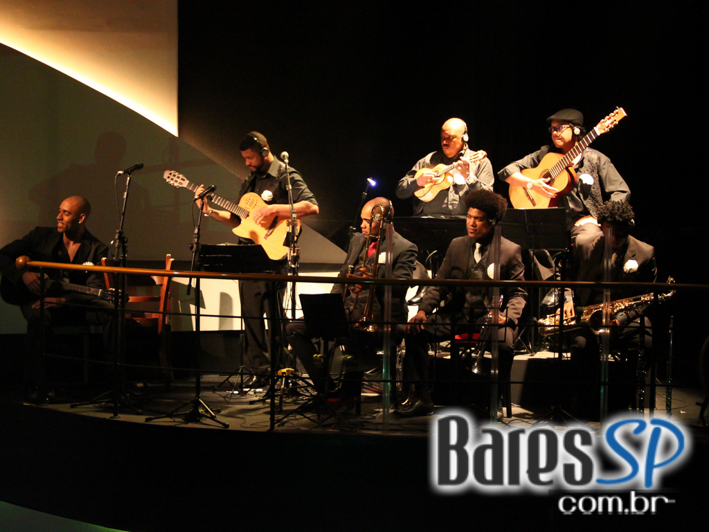 Thobias da Vai Vai estreou Samba Sampa na nova casa de Show Terra da Garoa em São Paulo Thobias da Vai Vai estreou Samba Sampa na nova casa de Show Terra da Garoa em São Paulo