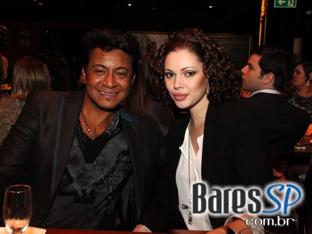 Thobias da Vai Vai estreou Samba Sampa na nova casa de Show Terra da Garoa em São Paulo Thobias da Vai Vai estreou Samba Sampa na nova casa de Show Terra da Garoa em São Paulo