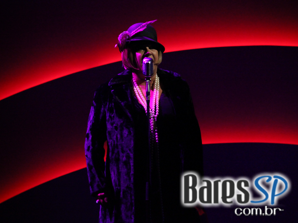 Thobias da Vai Vai estreou Samba Sampa na nova casa de Show Terra da Garoa em São Paulo Thobias da Vai Vai estreou Samba Sampa na nova casa de Show Terra da Garoa em São Paulo