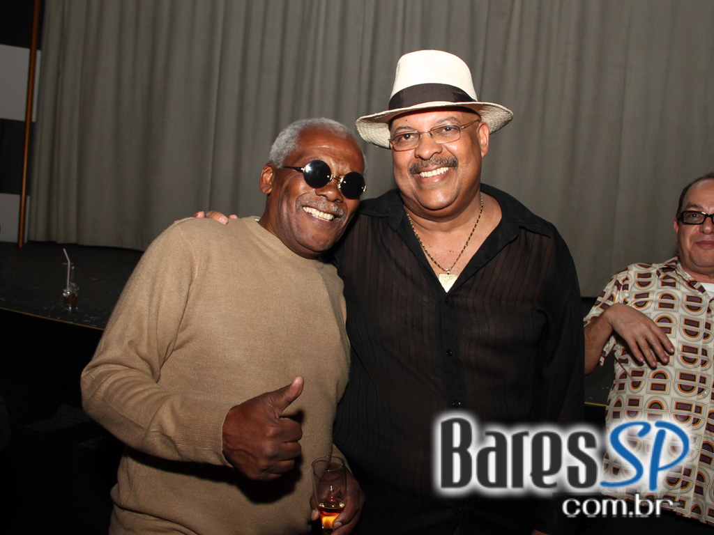 Thobias da Vai Vai estreou Samba Sampa na nova casa de Show Terra da Garoa em São Paulo Thobias da Vai Vai estreou Samba Sampa na nova casa de Show Terra da Garoa em São Paulo