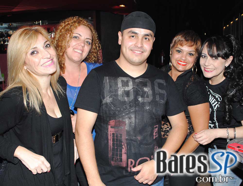 Apresentação da banda The Rock'n Hell Band no Sky Music Bar Apresentação da banda The Rock'n Hell Band no Sky Music Bar