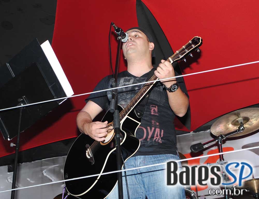 Apresentação da banda The Rock'n Hell Band no Sky Music Bar Apresentação da banda The Rock'n Hell Band no Sky Music Bar