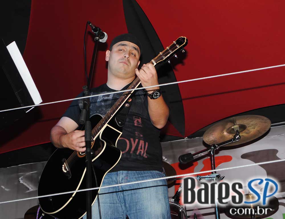 Apresentação da banda The Rock'n Hell Band no Sky Music Bar Apresentação da banda The Rock'n Hell Band no Sky Music Bar