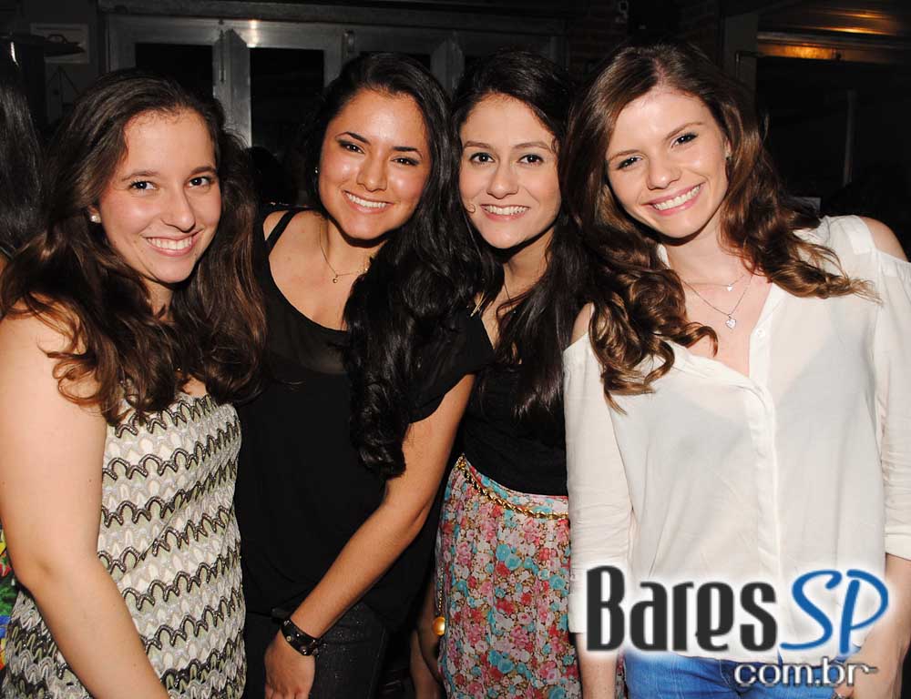 Projeto Busca Rocka com muita música e Busca Vida agitaram a noite de sexta-feira no Vila Seu Justino Projeto Busca Rocka com muita música e Busca Vida agitaram a noite de sexta-feira no Vila Seu Justino