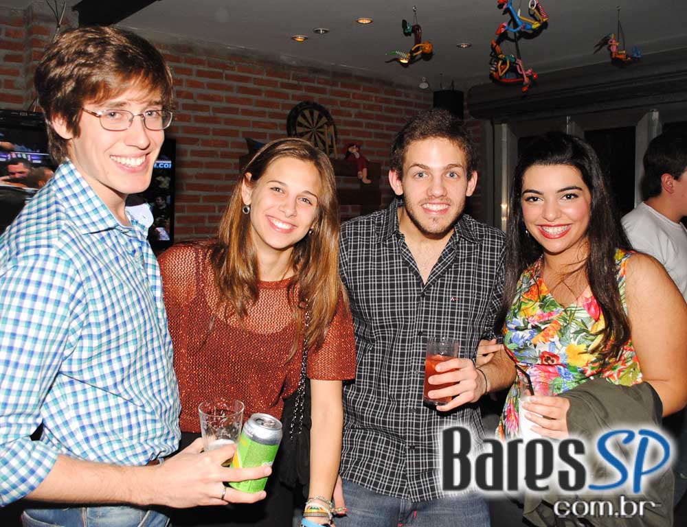 Projeto Busca Rocka com muita música e Busca Vida agitaram a noite de sexta-feira no Vila Seu Justino Projeto Busca Rocka com muita música e Busca Vida agitaram a noite de sexta-feira no Vila Seu Justino