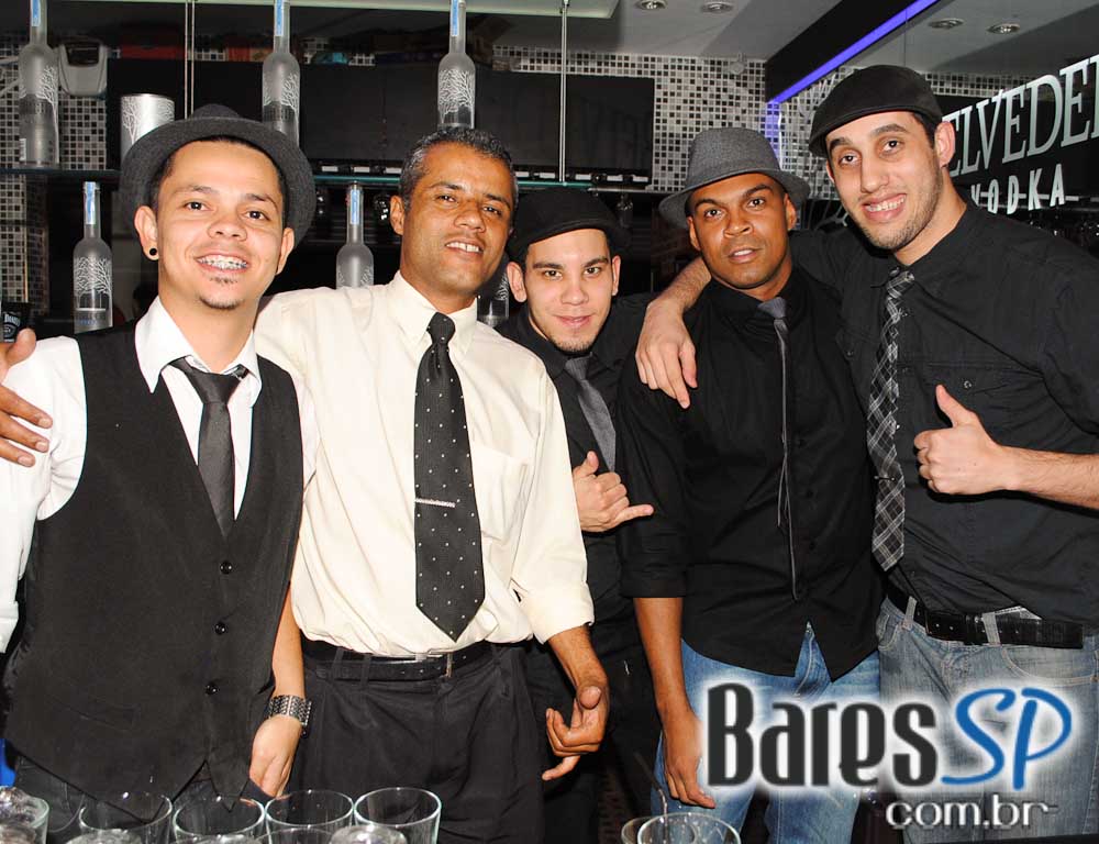 Projeto Busca Rocka com muita música e Busca Vida agitaram a noite de sexta-feira no Vila Seu Justino Projeto Busca Rocka com muita música e Busca Vida agitaram a noite de sexta-feira no Vila Seu Justino