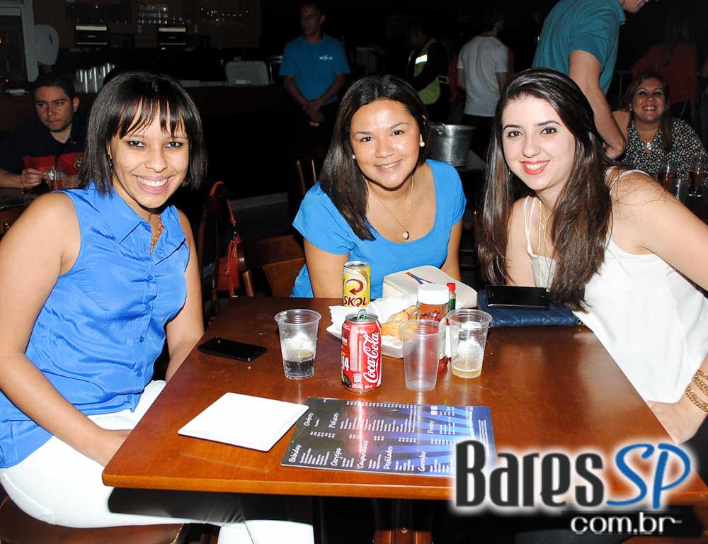 Sertanejo universitário com Rodrigo Rios embalou a noite de sexta-feira do Bar Fidelis Sertanejo universitário com Rodrigo Rios embalou a noite de sexta-feira do Bar Fidelis