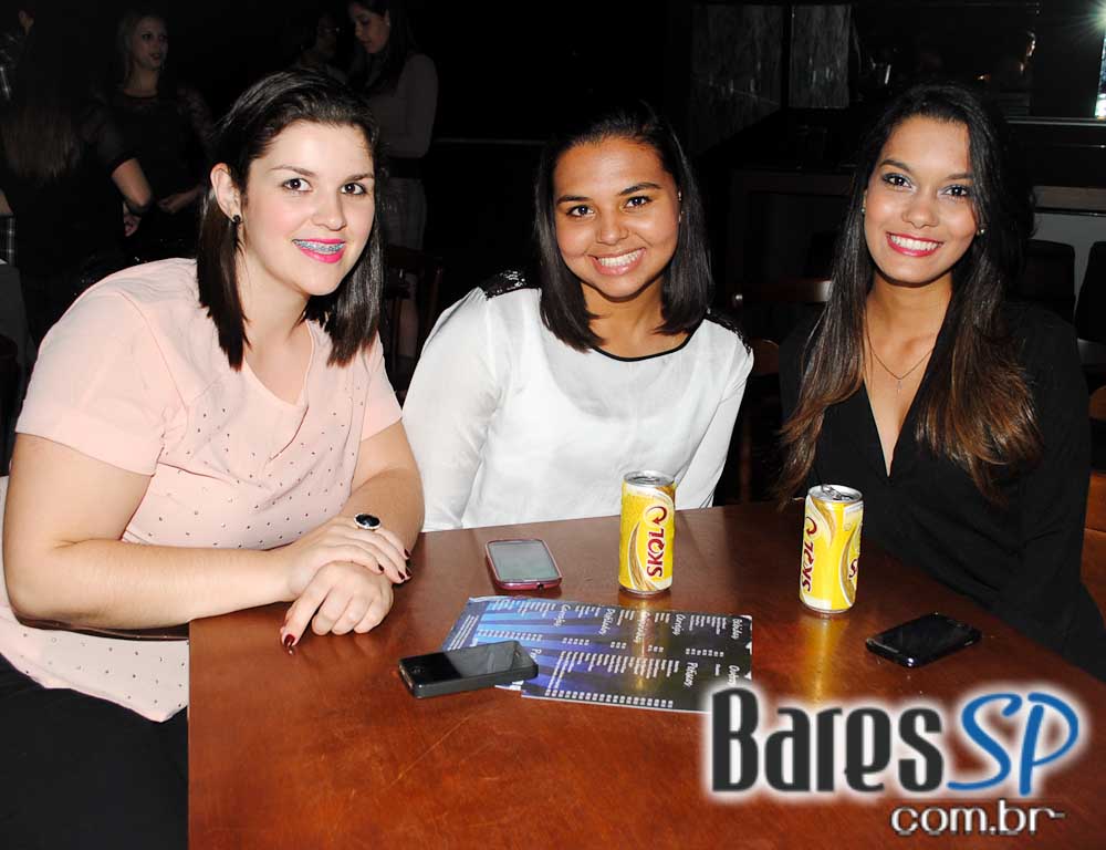 Sertanejo universitário com Rodrigo Rios embalou a noite de sexta-feira do Bar Fidelis Sertanejo universitário com Rodrigo Rios embalou a noite de sexta-feira do Bar Fidelis