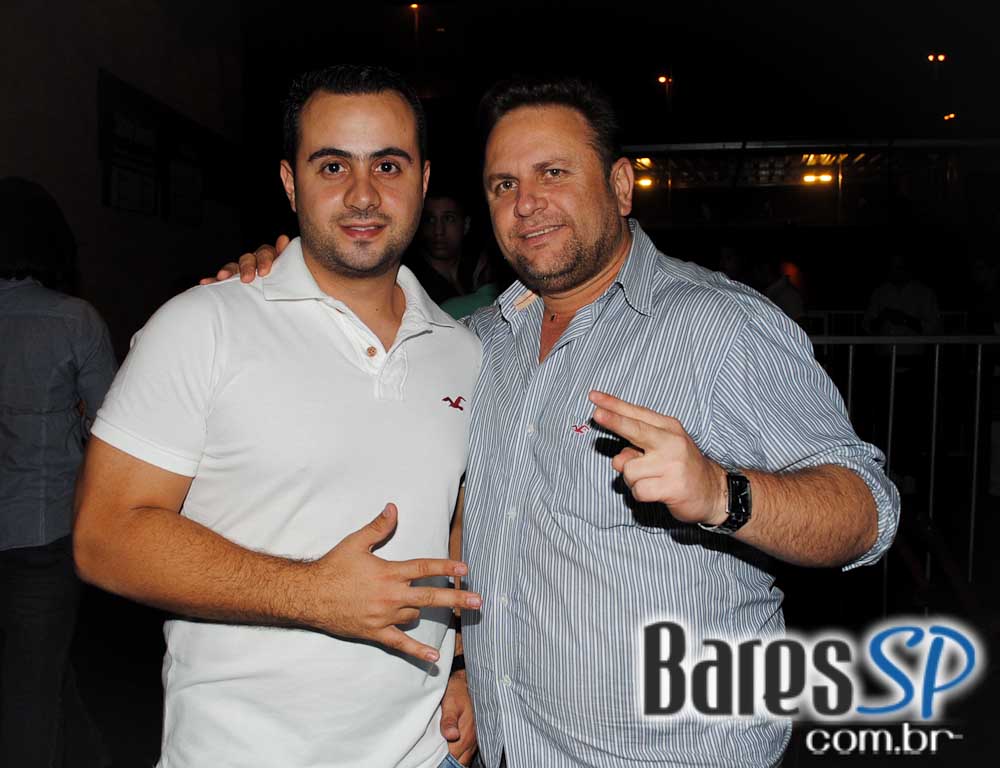 Sertanejo universitário com Rodrigo Rios embalou a noite de sexta-feira do Bar Fidelis Sertanejo universitário com Rodrigo Rios embalou a noite de sexta-feira do Bar Fidelis