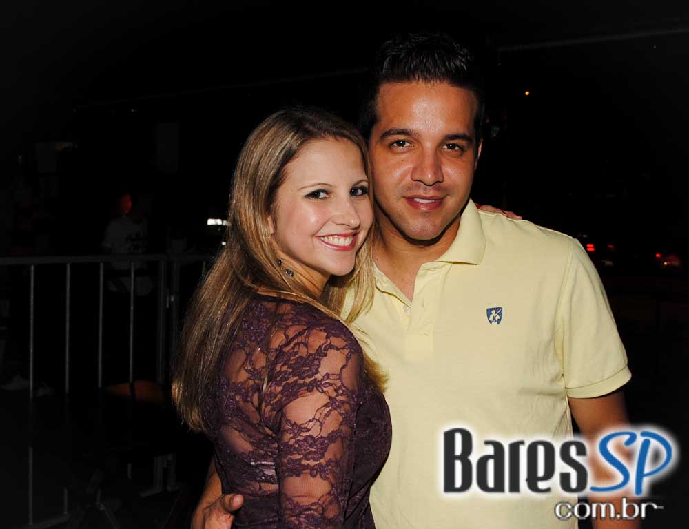 Sertanejo universitário com Rodrigo Rios embalou a noite de sexta-feira do Bar Fidelis Sertanejo universitário com Rodrigo Rios embalou a noite de sexta-feira do Bar Fidelis