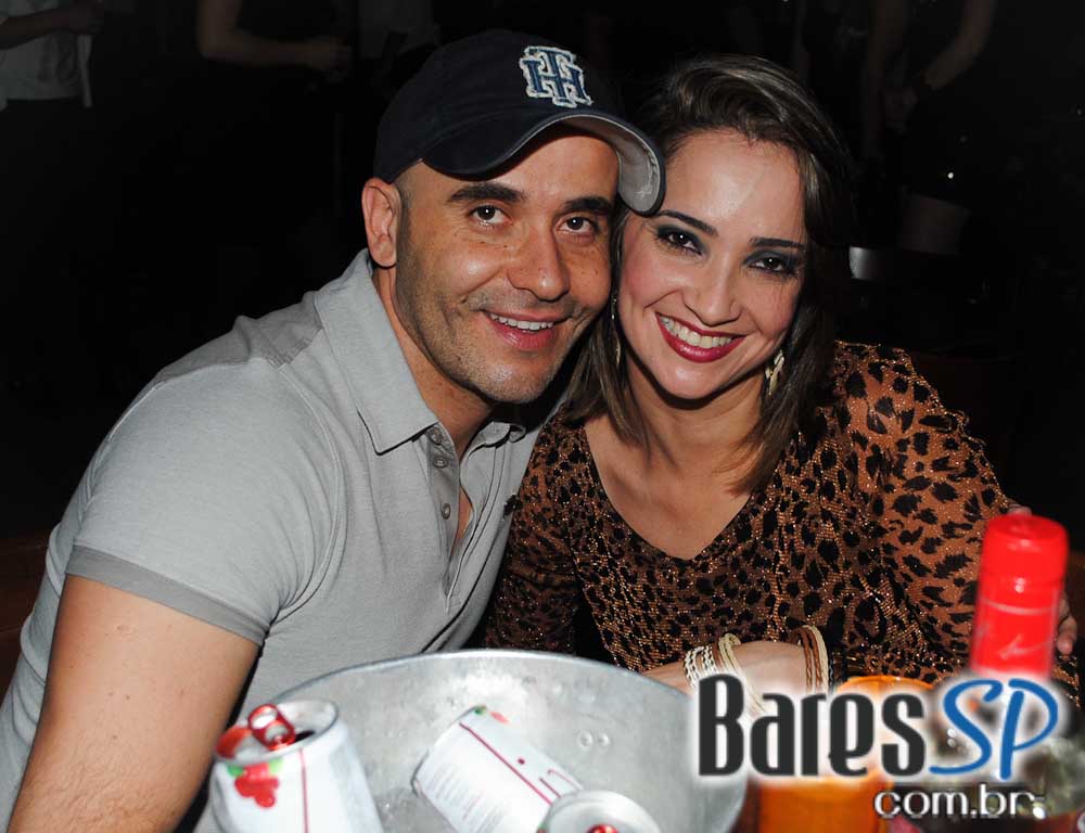 Sertanejo universitário com Rodrigo Rios embalou a noite de sexta-feira do Bar Fidelis Sertanejo universitário com Rodrigo Rios embalou a noite de sexta-feira do Bar Fidelis