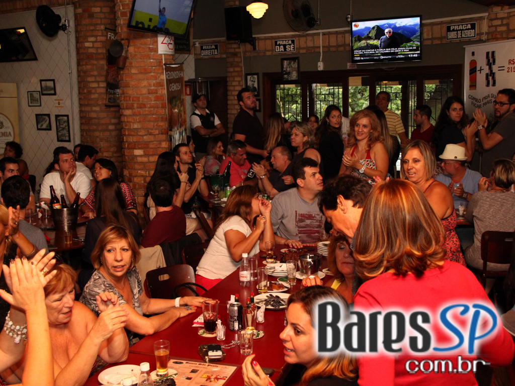 Nova Authoria e grupo Contraste no aniversário de 5 anos do Boteco São Paulo Nova Authoria e grupo Contraste no aniversário de 5 anos do Boteco São Paulo