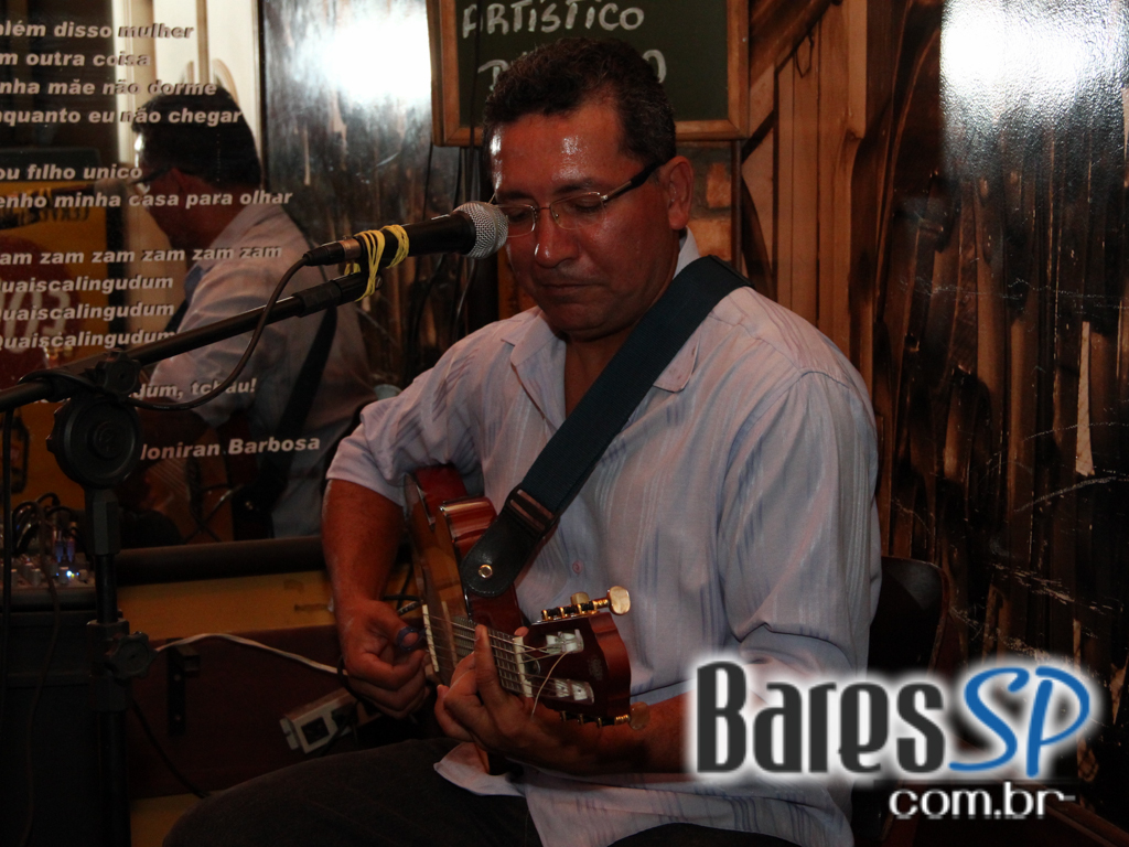 Nova Authoria e grupo Contraste no aniversário de 5 anos do Boteco São Paulo Nova Authoria e grupo Contraste no aniversário de 5 anos do Boteco São Paulo