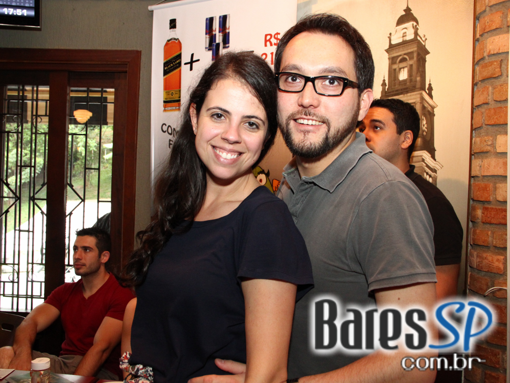 Nova Authoria e grupo Contraste no aniversário de 5 anos do Boteco São Paulo Nova Authoria e grupo Contraste no aniversário de 5 anos do Boteco São Paulo