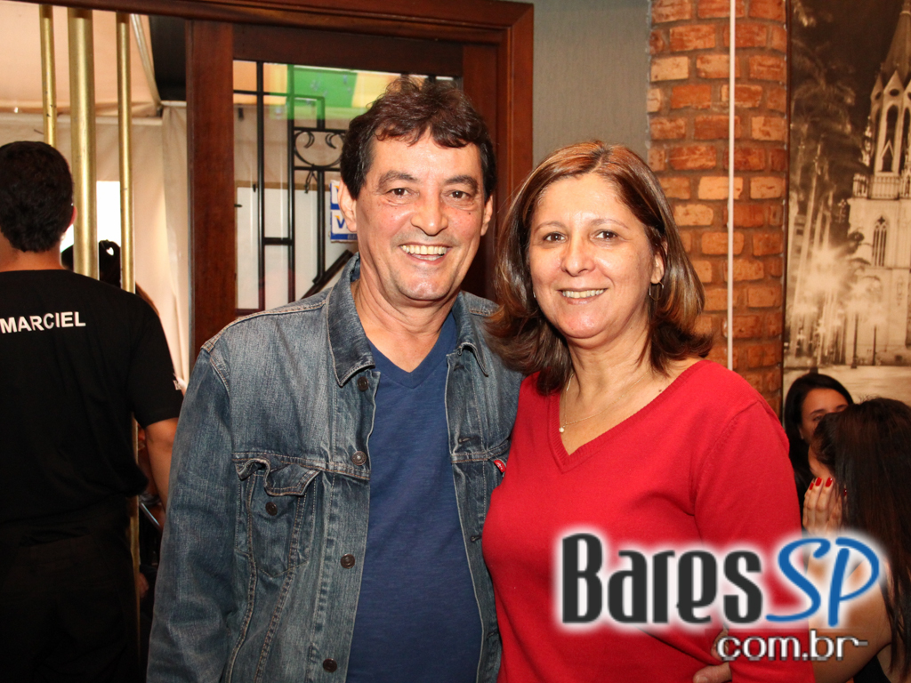 Nova Authoria e grupo Contraste no aniversário de 5 anos do Boteco São Paulo Nova Authoria e grupo Contraste no aniversário de 5 anos do Boteco São Paulo