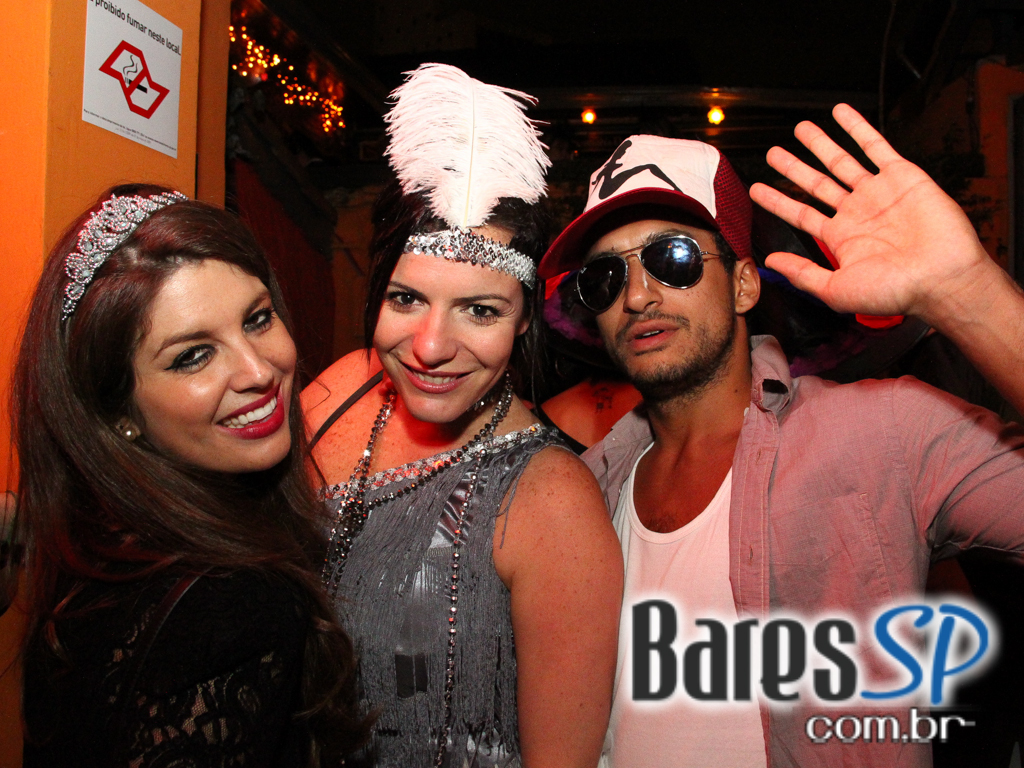 Casa 92 recebeu Festa a Fantasia que embalou a noite de quinta-feira Casa 92 recebeu Festa a Fantasia que embalou a noite de quinta-feira