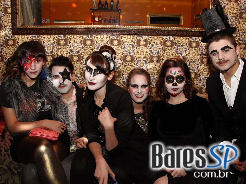 Casa 92 recebeu Festa a Fantasia que embalou a noite de quinta-feira Casa 92 recebeu Festa a Fantasia que embalou a noite de quinta-feira