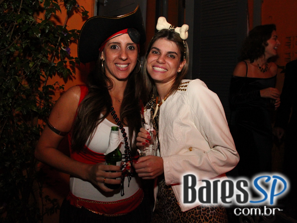 Casa 92 recebeu Festa a Fantasia que embalou a noite de quinta-feira Casa 92 recebeu Festa a Fantasia que embalou a noite de quinta-feira