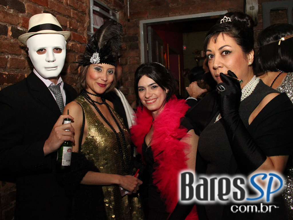 Casa 92 recebeu Festa a Fantasia que embalou a noite de quinta-feira Casa 92 recebeu Festa a Fantasia que embalou a noite de quinta-feira