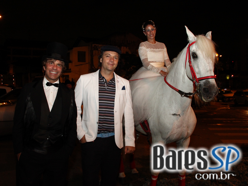 Casa 92 recebeu Festa a Fantasia que embalou a noite de quinta-feira Casa 92 recebeu Festa a Fantasia que embalou a noite de quinta-feira