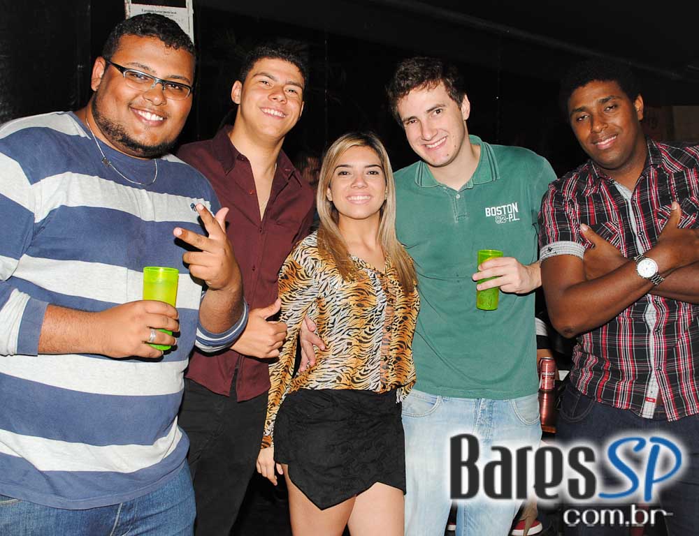 Sertanejo universitário com convidados especiais no Bar Fidelis Sertanejo universitário com convidados especiais no Bar Fidelis