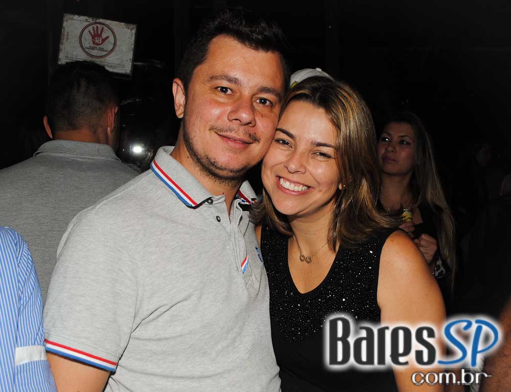 Sertanejo universitário com convidados especiais no Bar Fidelis Sertanejo universitário com convidados especiais no Bar Fidelis