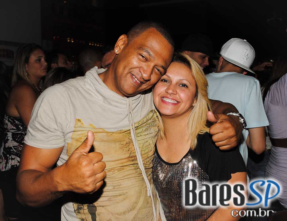 Sertanejo universitário com convidados especiais no Bar Fidelis Sertanejo universitário com convidados especiais no Bar Fidelis