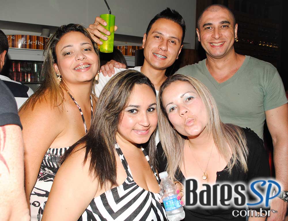 Sertanejo universitário com convidados especiais no Bar Fidelis Sertanejo universitário com convidados especiais no Bar Fidelis